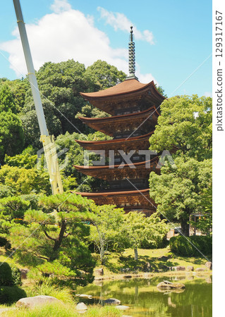 National Treasure Rurikoji Temple Five-Story Pagoda (under rare crane restoration work) 129317167