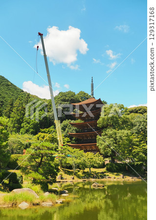 National Treasure Rurikoji Temple Five-Story Pagoda (under rare crane restoration work) 129317168