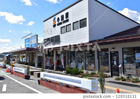小諸市 JR小諸站、站前的風景、藍天 小諸市 JR小諸站、站前的風景、藍天 129318131