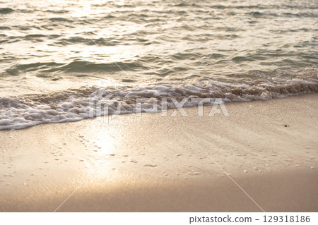 洶湧的波浪 洶湧的波浪 129318186