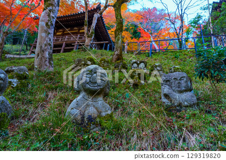 京都Atago菩薩寺廟秋天 京都Atago菩薩寺廟秋天 129319820
