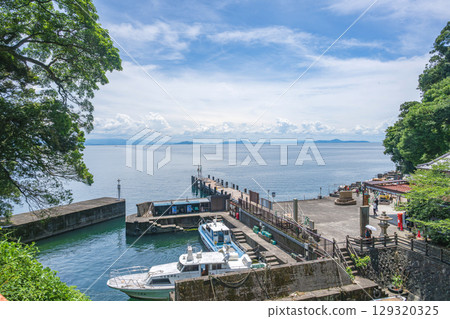 竹生島港風景 129320325