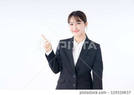 Young business woman Young business woman 129320637