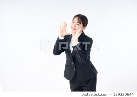 年輕的商界女強人 129320644