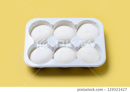 Japanese Mango ice cream mochi Japanese Mango ice cream mochi 129321427