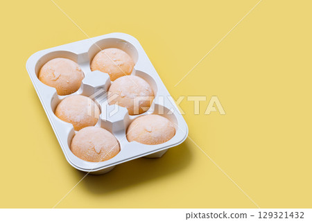 Japanese Mango ice cream mochi 129321432