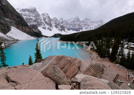 Spectacular view of Moraine Lake in Banff National Park, Canada Spectacular view of Moraine Lake in Banff National Park, Canada 129321920