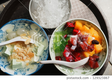 Vietnamese Chae Shaved Ice 129323867