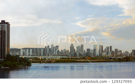Montreal Skyline Sunset River Waterfront Montreal Skyline Sunset River Waterfront 129327093