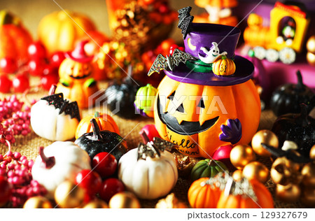 Halloween image 129327679