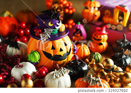 Halloween image 129327682
