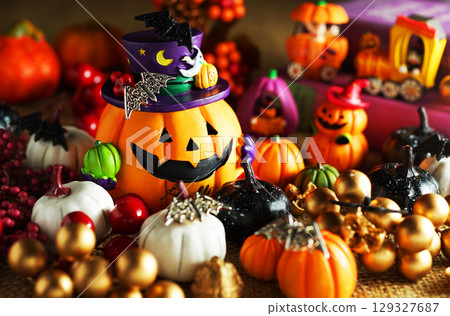 Halloween image 129327687