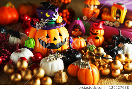 Halloween image 129327688