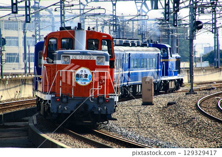 A push-pull train heads to Minamiaizu in early autumn... DL Daiki "Minamiaizu" 129329417