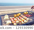 Barbecue while watching the sea② 129330990