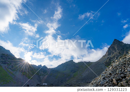 [Mountain Materials] View from Sessho Hut and Mount Yari [Nagano Prefecture] 129331223