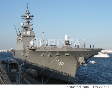 2009年9月6日，日向號驅逐艦，橫濱港大棧橋碼頭 129331485