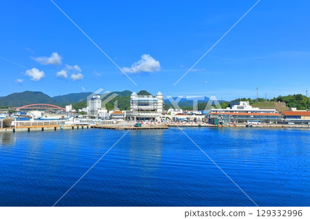 【島根縣】西鄉港綠洲（隱岐島「隱岐西鄉港」）晴朗的天氣，等待微風 129332996