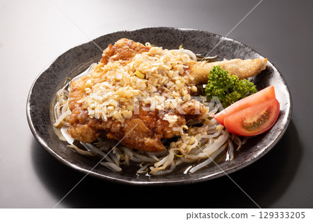 Chicken thigh with bone, Yurinji Chicken thigh with bone, Yurinji 129333205