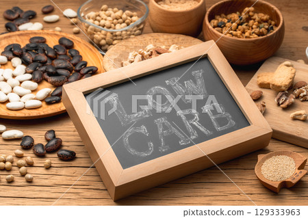 Low-carb bean and nut granola 129333963