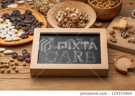 Low-carb beans and nuts Low-carb beans and nuts 129333964