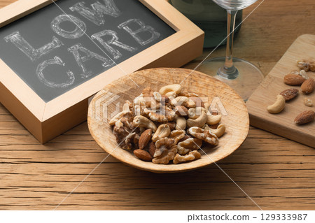 低碳堅果、綜合堅果 129333987