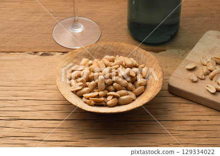 低碳水化合物堅果、花生 129334022