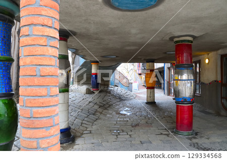 Hundertwasser House 129334568