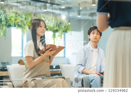 University seminar students listening to a lecture University seminar students listening to a lecture 129334962