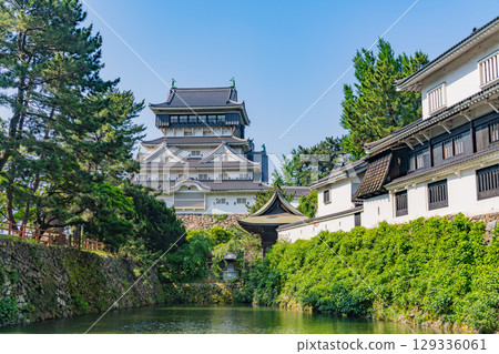 [Kitakyushu City, Fukuoka Prefecture] Kokura Castle under clear skies 129336061