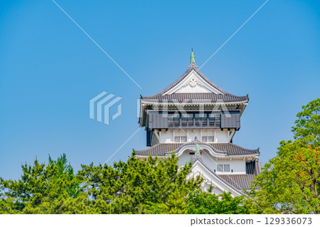 【福岡縣北九州】晴空下的小倉城 129336073