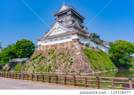 [Kitakyushu City, Fukuoka Prefecture] Kokura Castle under clear skies 129336077