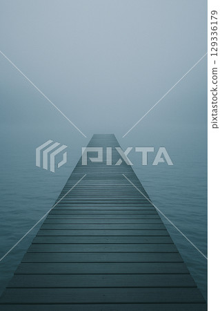 通往大海的碼頭 通往大海的碼頭 129336179