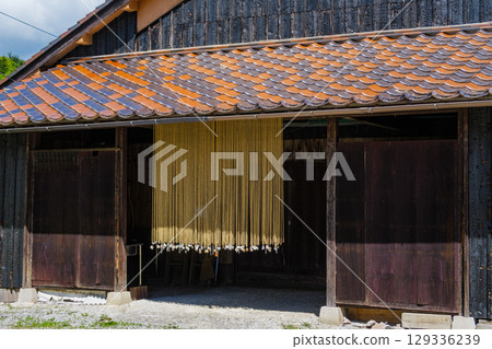 The charming streets of Fukiya 129336239