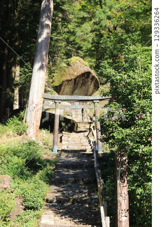 Iwaya Iwakage Ruins 129336264