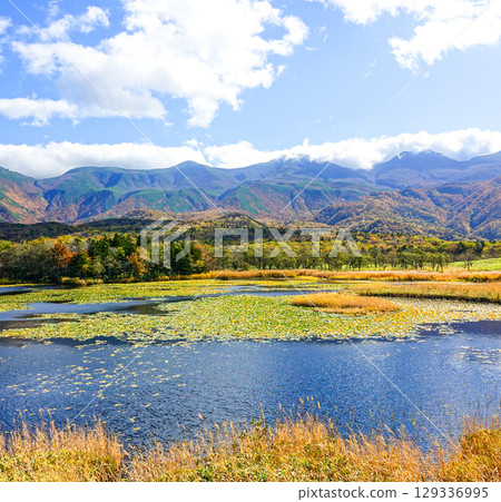 Autumn scenery of the Shiretoko Five Lakes in the Shiretoko Peninsula, Hokkaido 129336995
