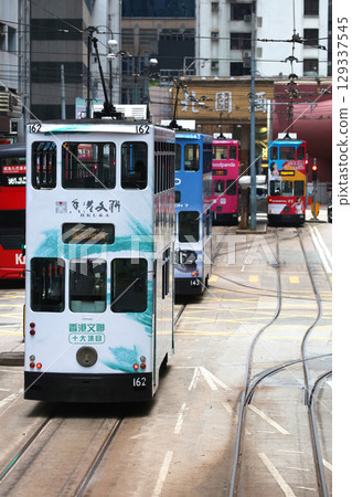 Foot of the common people of Hong Kong "Tram" (tram) Foot of the common people of Hong Kong who have been running since the British colonial times Foot of the common people of Hong Kong "Tram" (tram) Foot of the common people of Hong Kong who have been running since the British colonial times 129337545