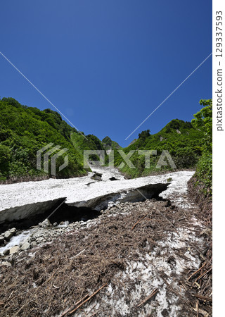 Mount Amakasari, mountain climbing, Niigata Prefecture 129337593