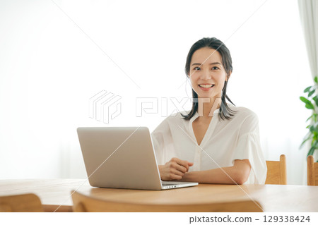 Woman doing telework 129338424
