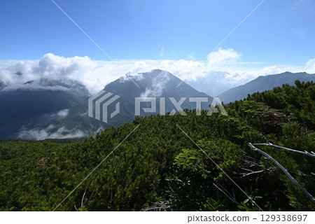 Climbing Mount Senjogatake, Yamanashi Prefecture 129338697