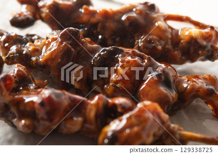 烤鰻魚肝串（庫存照片） 129338725