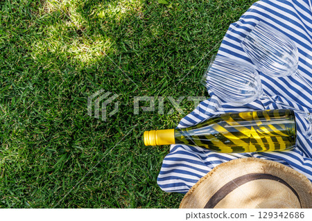 Picnic with wine and glasses 129342686