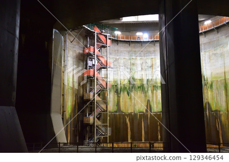 Metropolitan area outline drainage canal 129346454