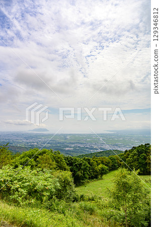 從北海道七飯町白台牧場瞭望台看到的景色 129346812