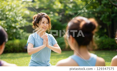 戶外瑜珈課 129347575