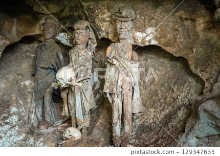 Tau Tau statues in a cave, Toraja, Sulawesi, Indonesia Tau Tau statues in a cave, Toraja, Sulawesi, Indonesia 129347633