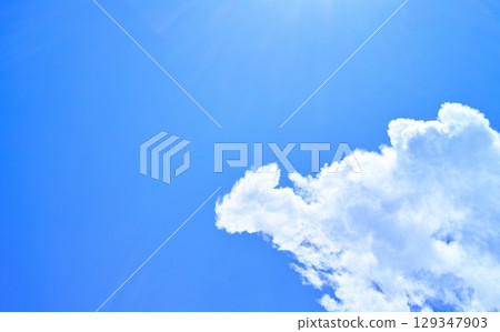 藍色的天空和雲圖像 藍色的天空和雲圖像 129347903