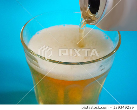倒啤酒-結束 129349289