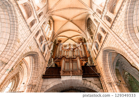 Saint-pol-de-Leon cathedral, brittany, france Saint-pol-de-Leon cathedral, brittany, france 129349333