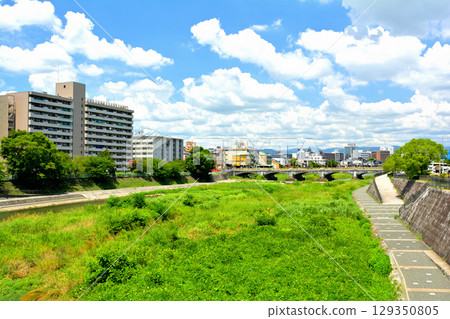 Kyoto · Kamogawa 129350805